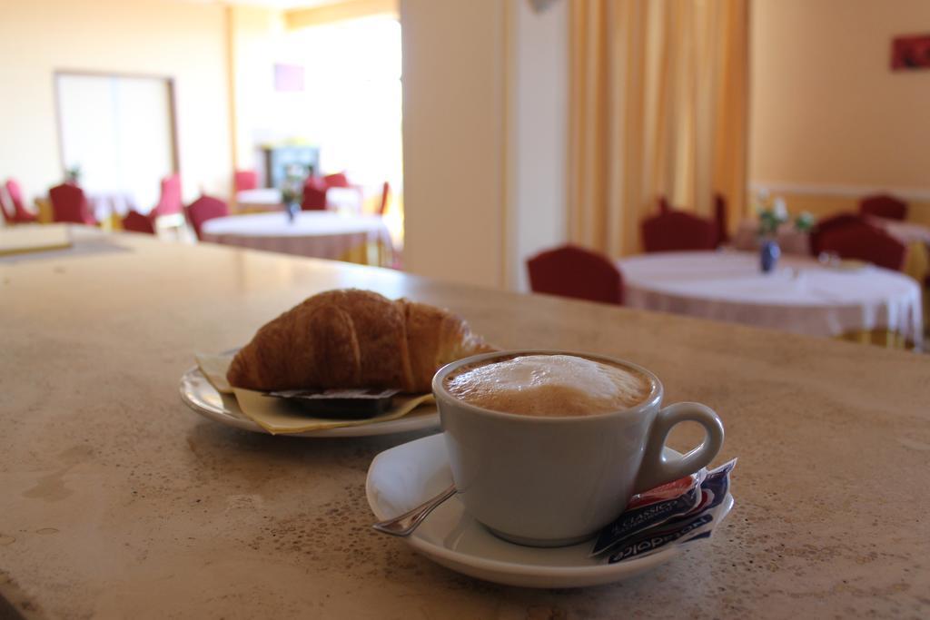 Royal Hotel Montevergine Ospedaletto dʼAlpinolo Esterno foto
