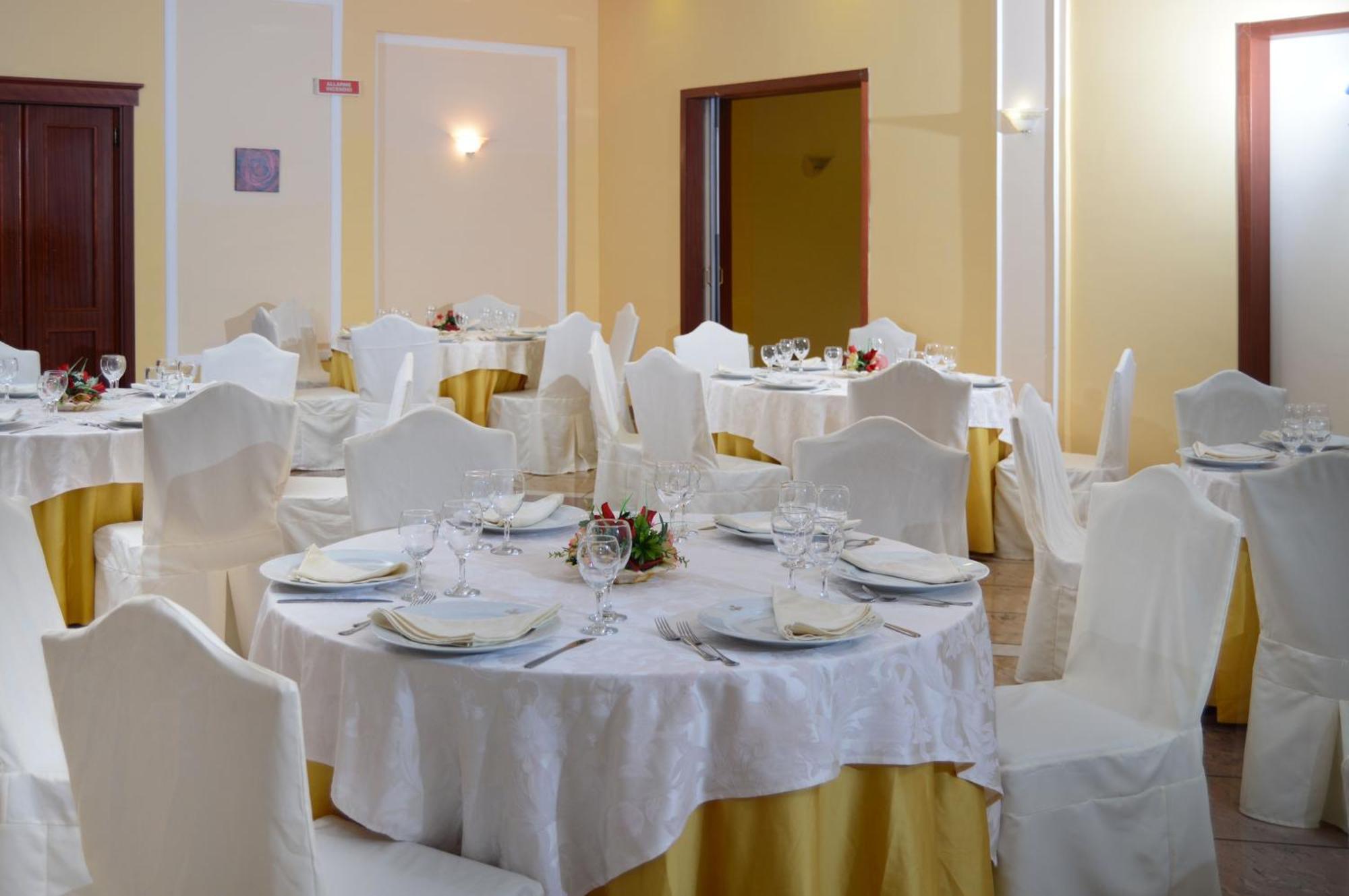 Royal Hotel Montevergine Ospedaletto dʼAlpinolo Esterno foto