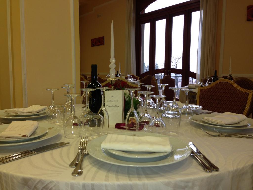 Royal Hotel Montevergine Ospedaletto dʼAlpinolo Esterno foto