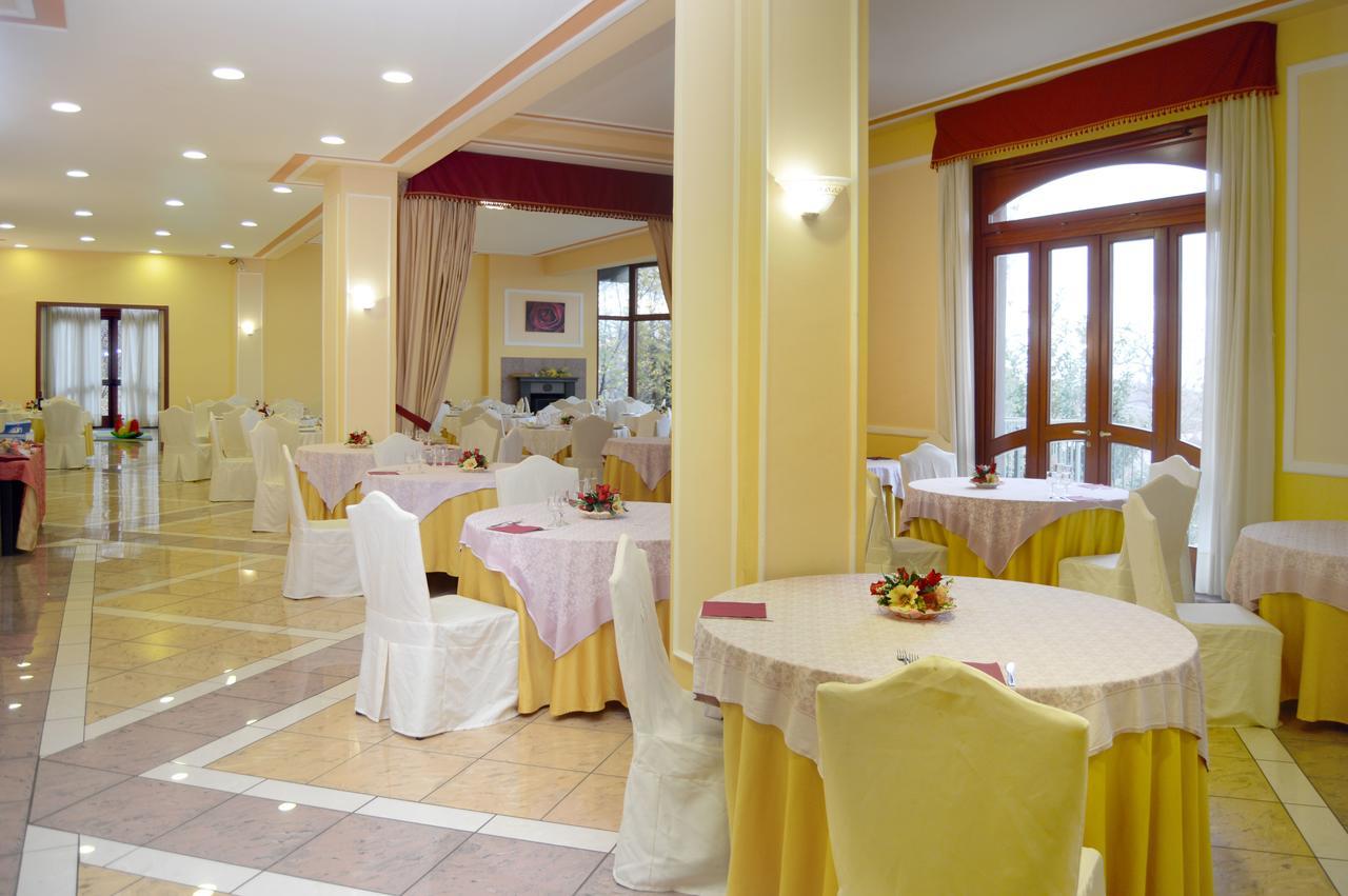 Royal Hotel Montevergine Ospedaletto dʼAlpinolo Esterno foto